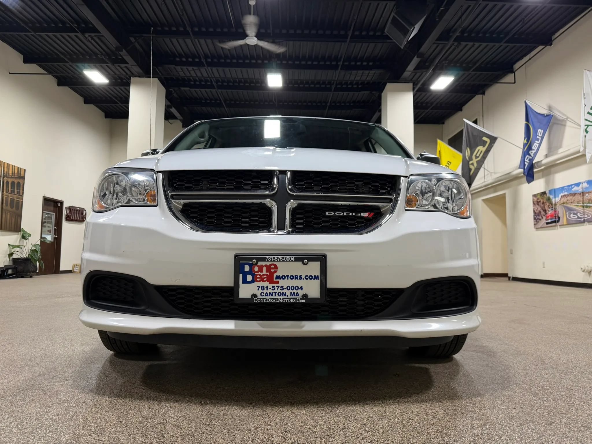 Used 2018 Dodge Grand Caravan SE FWD image 13