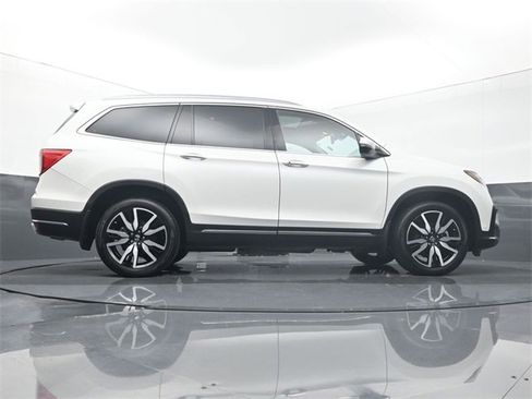 Used 2022 Honda Pilot Touring image 12