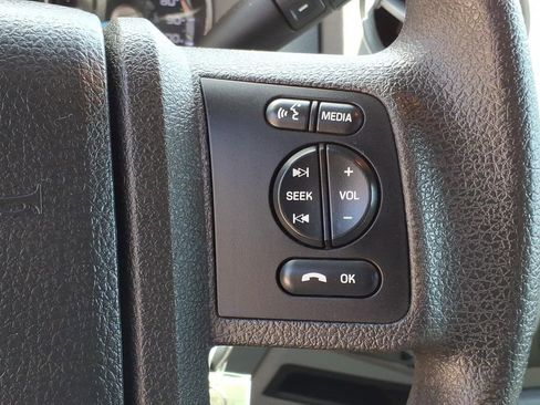 Used 2016 Ford F250 XLT w/ XLT Premium Package AWD/4WD image 30