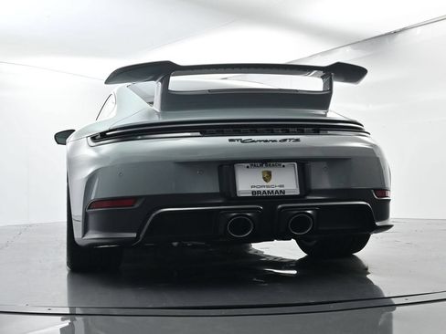 Certified 2025 Porsche 911 Carrera GTS RWD image 46