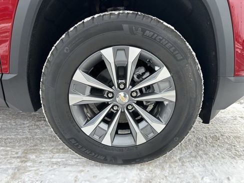 Used 2026 Chevrolet Equinox LT w/ Convenience Package II image 6