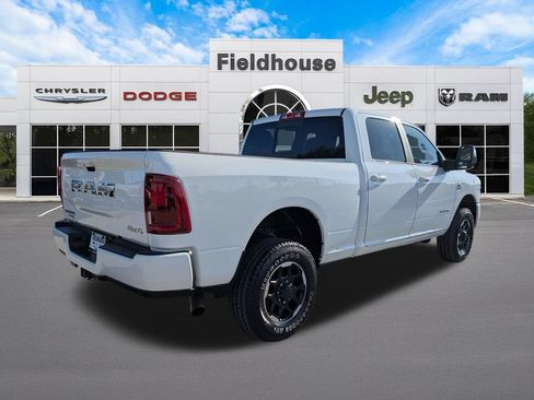 Used 2026 RAM 2500 Laramie AWD/4WD image 11