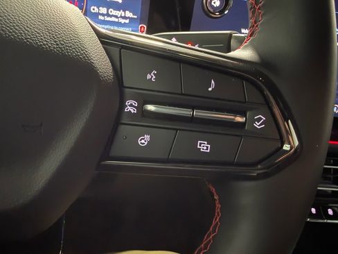 Used 2024 Chevrolet Traverse RS w/ LPO, Floor Liner Package image 17