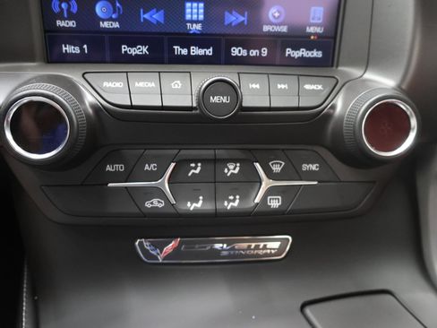 Used 2019 Chevrolet Corvette Stingray Coupe w/ Carbon Flash Badge Package RWD image 39