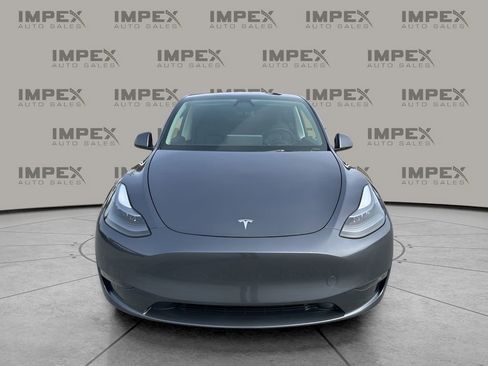 Used 2023 Tesla Model Y Long Range image 8