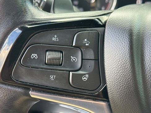 Used 2024 Buick Enclave Essence w/ Sport Touring Edition image 23