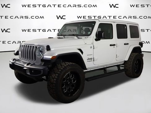 Used 2019 Jeep Wrangler Unlimited Sahara image 1