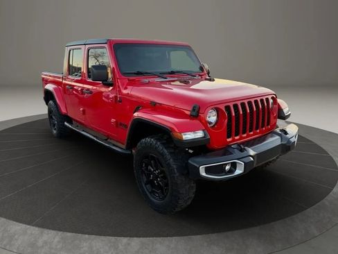 Used 2020 Jeep Gladiator Sport w/ Quick Order Package 24S AWD/4WD image 4