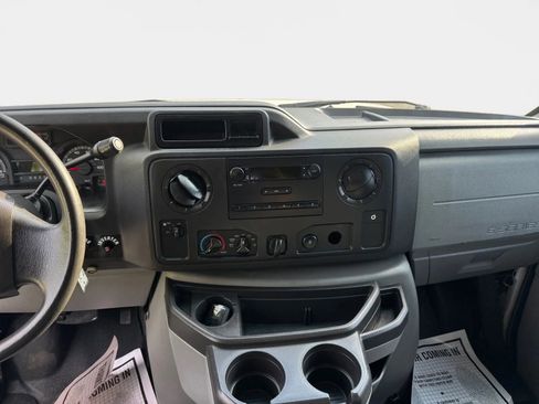 Used 2013 Ford E-250 and Econoline 250 w/ PWR Group RWD image 12