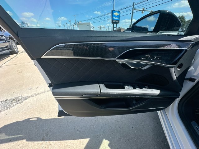 Used 2023 Audi S8 w/ S8 Executive Package AWD/4WD image 26