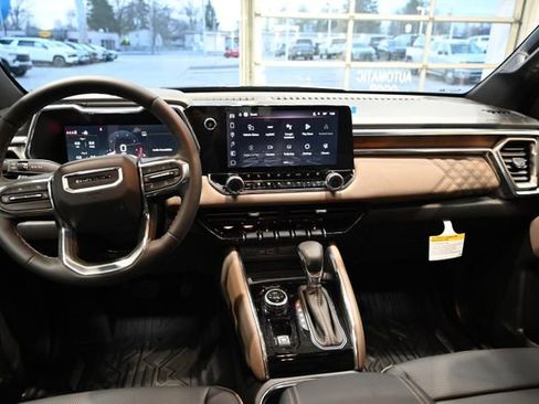 New 2026 GMC Canyon Denali image 14