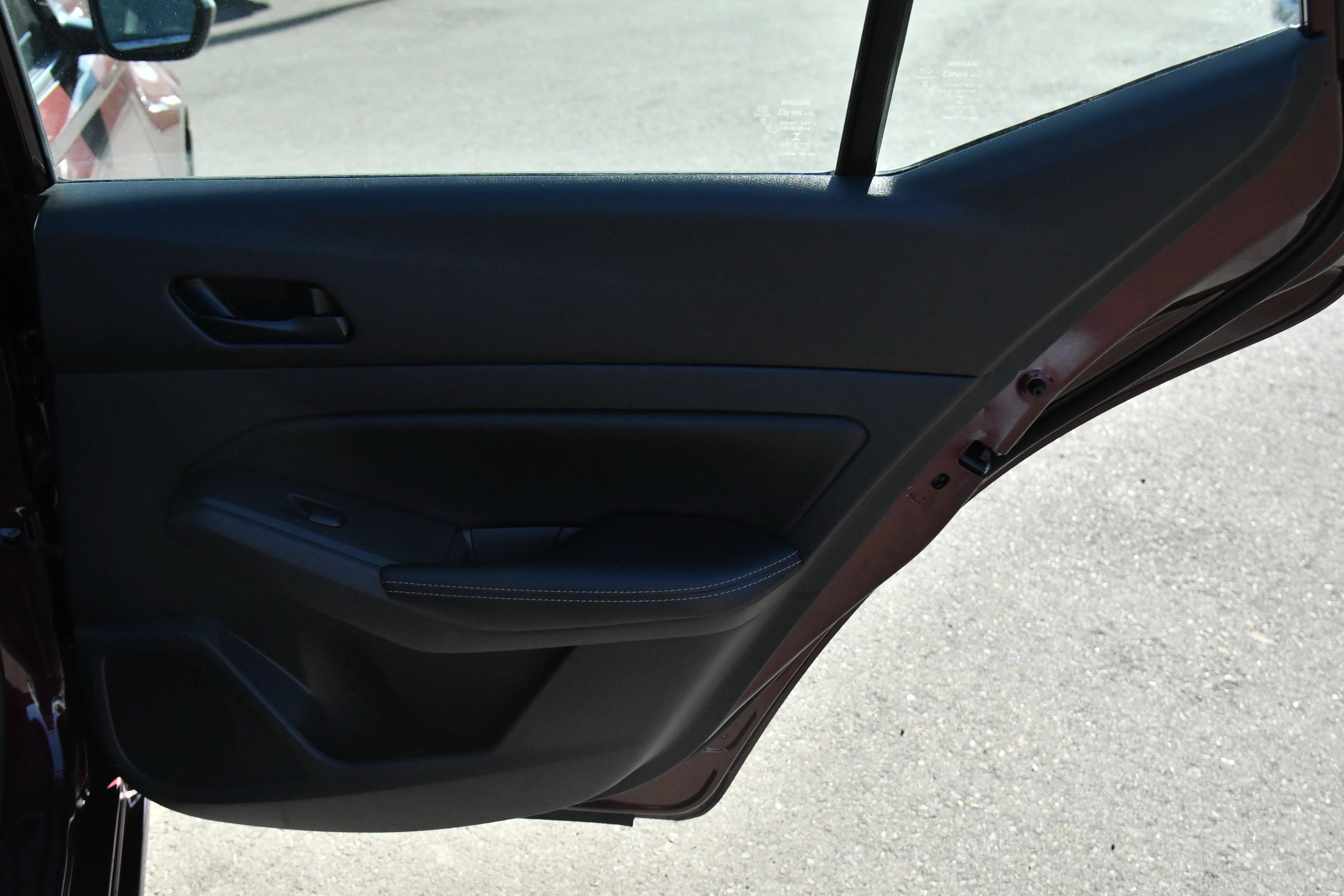 Used 2025 Nissan Altima 2.5 SV FWD image 36