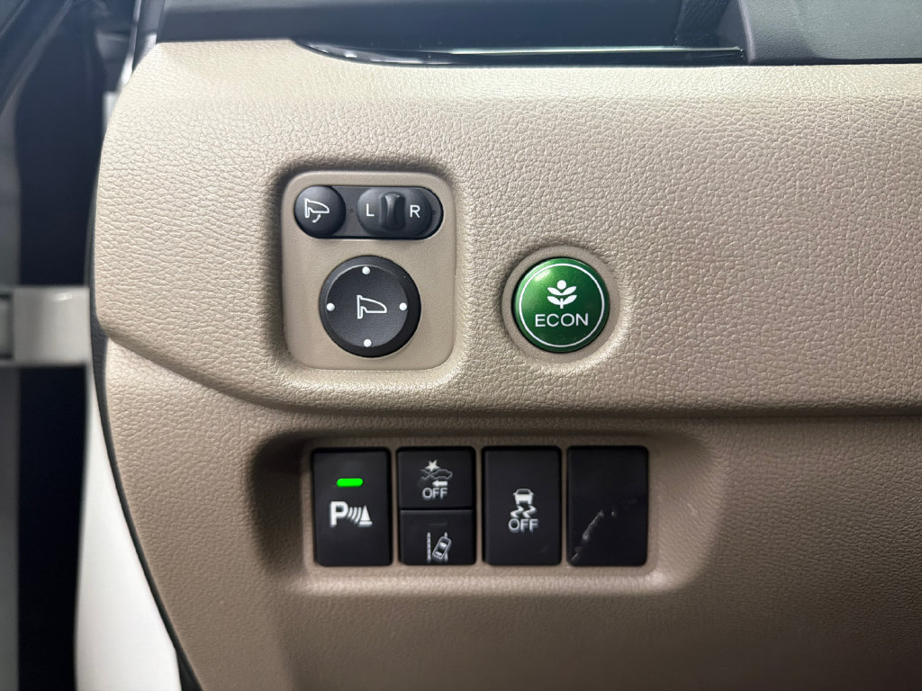 Used 2022 Honda Pilot Elite image 34