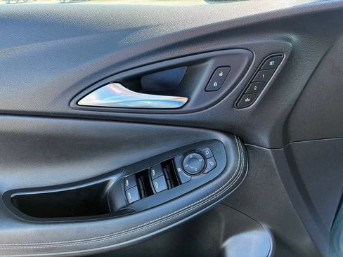Used 2024 Buick Encore GX Avenir AWD/4WD image 5