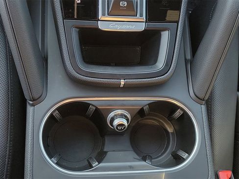 Certified 2023 Porsche Cayenne S Platinum image 34