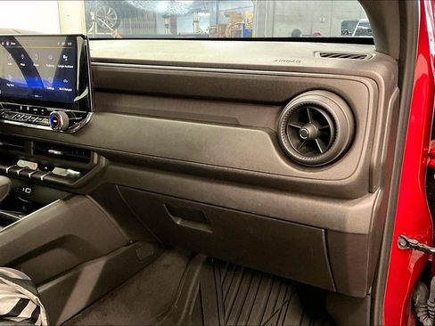 Used 2023 Chevrolet Colorado Trail Boss w/ Safety Package AWD/4WD image 15