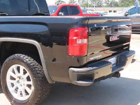 Used 2015 GMC Sierra 1500 Denali w/ Driver Alert Package AWD/4WD image 15