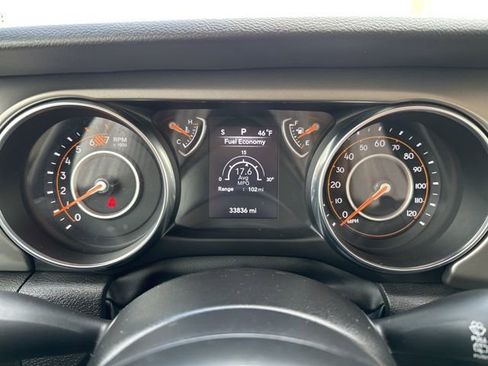 Used 2023 Jeep Wrangler Sport image 22