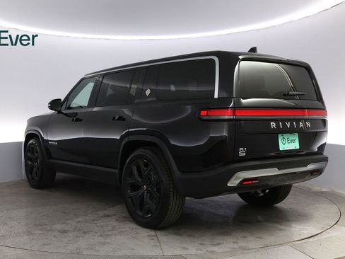 Used 2024 Rivian R1S Adventure AWD/4WD image 17