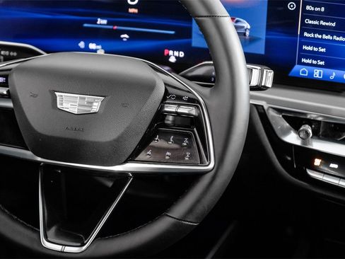 Used 2024 Cadillac Lyriq Luxury image 15