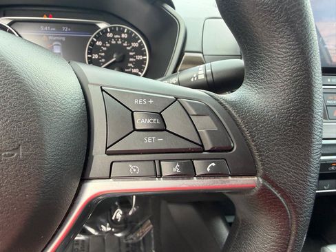 Used 2025 Nissan Altima 2.5 SV AWD/4WD image 26