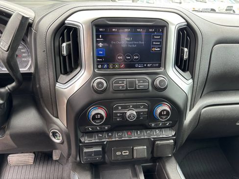 Used 2021 Chevrolet Silverado 1500 LTZ AWD/4WD image 17