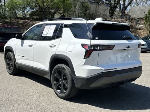 Used 2025 Chevrolet Equinox LT w/ Convenience Package II image 24