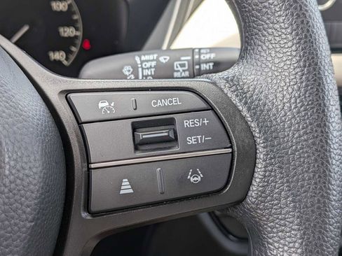 Certified 2024 Honda HR-V LX image 21