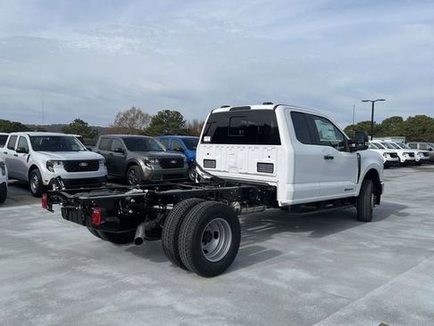 New 2026 Ford F350 XL w/ XL Chrome Package AWD/4WD image 3
