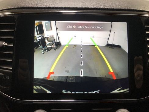 Used 2020 Jeep Grand Cherokee Altitude image 30