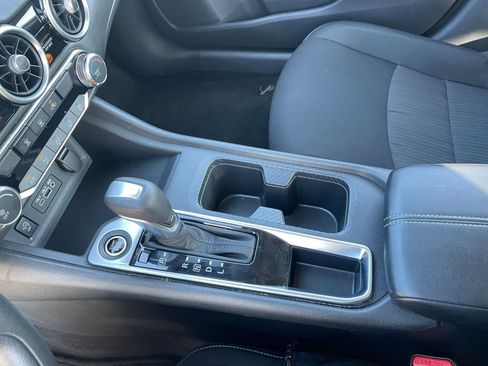 Used 2025 Nissan Sentra SV image 40