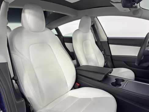 Used 2021 Tesla Model 3 Standard Range Plus image 38