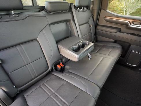 Used 2024 Chevrolet Silverado 1500 High Country w/ Midnight Edition image 28