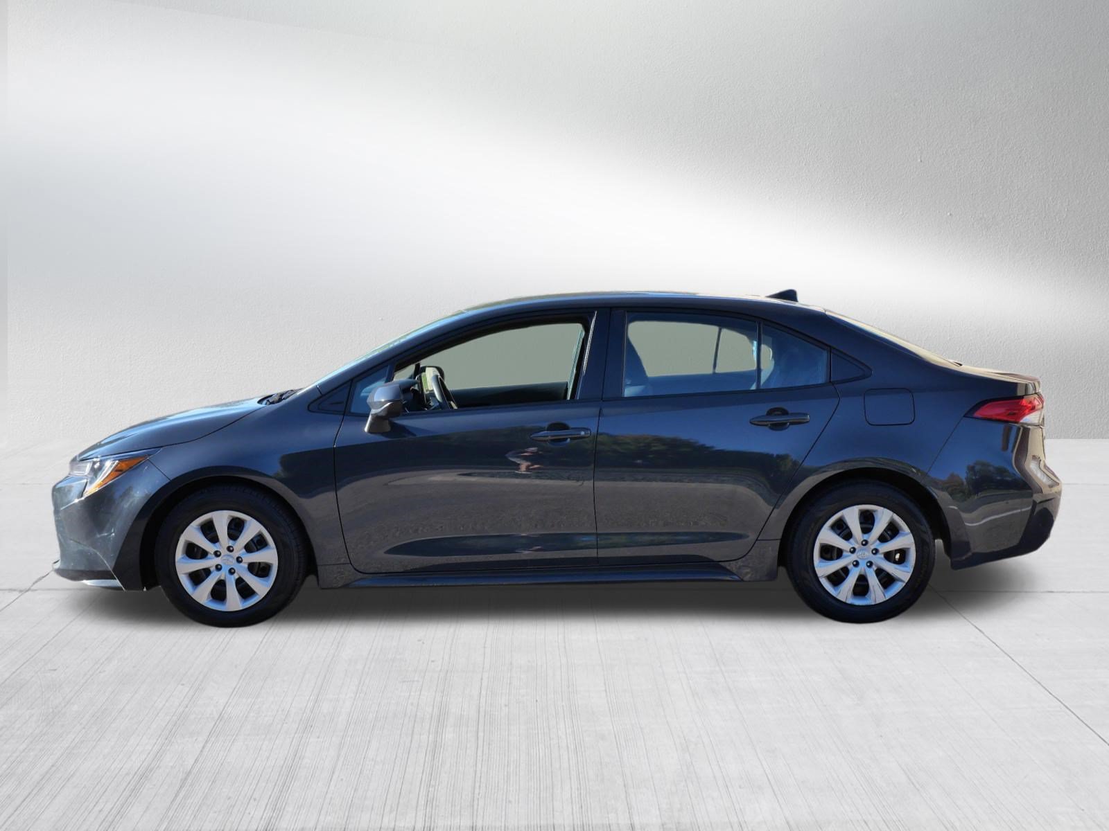 Certified 2025 Toyota Corolla LE FWD image 5