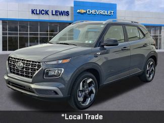 Used 2026 Hyundai Venue SEL video 3