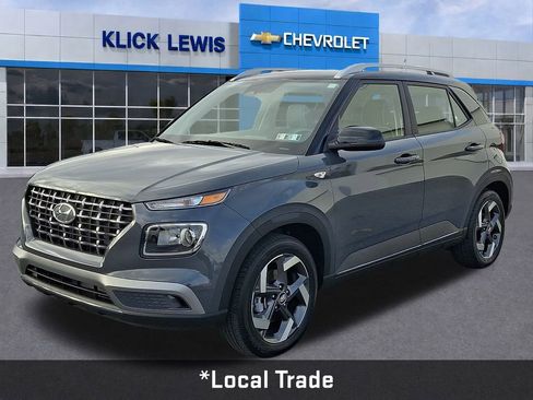 Used 2026 Hyundai Venue SEL image 3