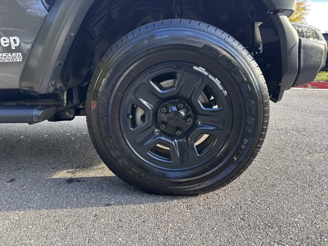 Used 2018 Jeep Wrangler Unlimited Sport AWD/4WD image 13