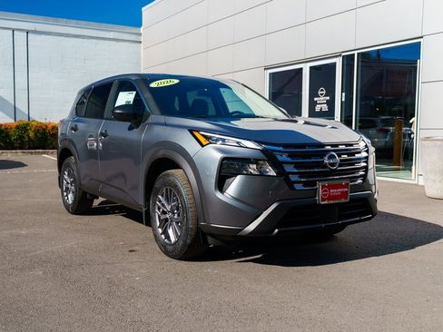 New 2026 Nissan Rogue S image 28