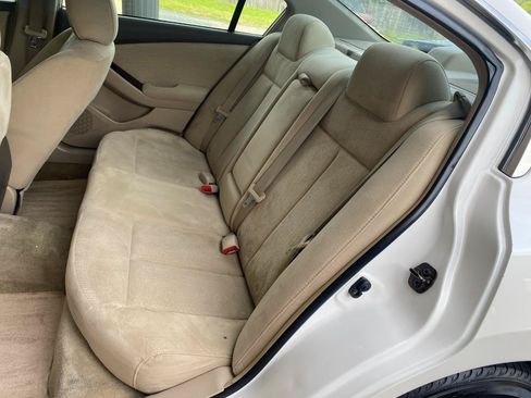 Used 2010 Nissan Altima 2.5 S w/ Convenience Plus Pkg FWD image 15