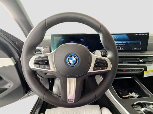 New 2026 BMW X5 xDrive50e w/ M Sport Package AWD/4WD image 11