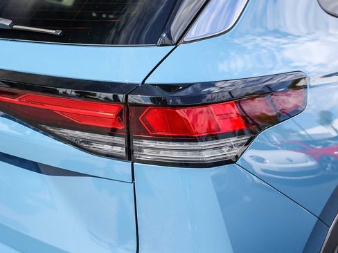 New 2026 Volkswagen Tiguan SE image 13