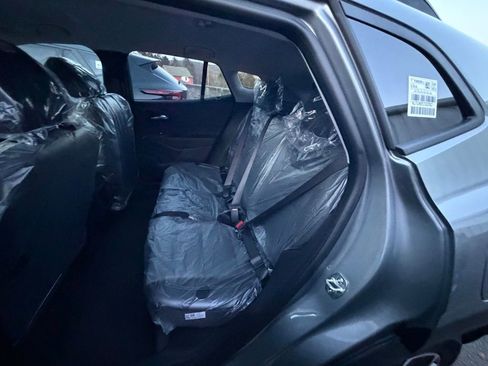 New 2026 Chevrolet Trax LT w/ Driver Confidence Package image 9