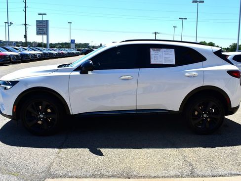 Used 2023 Buick Envision Essence w/ Sport Touring Package FWD image 5