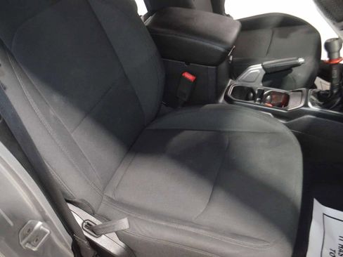 Used 2018 Jeep Wrangler Unlimited Sahara image 24