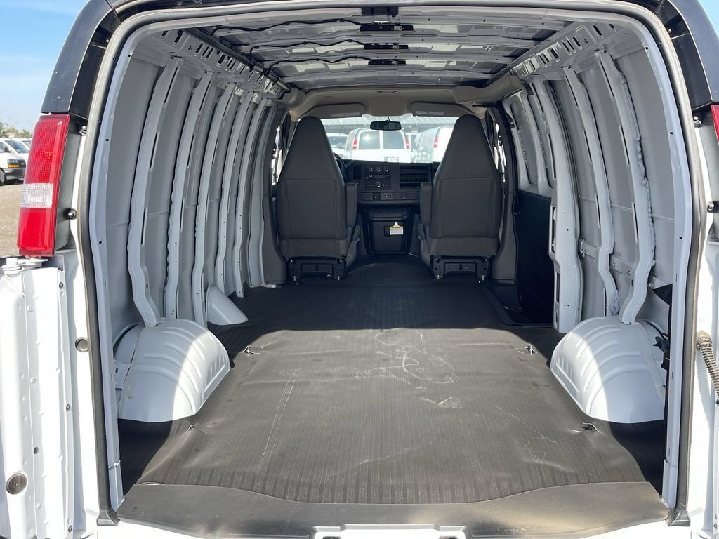 New 2025 GMC Savana 2500 Extended w/ Driver Convenience Package RWD image 25