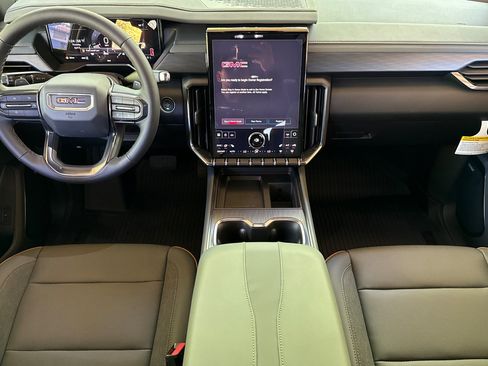 New 2026 GMC Acadia AT4 image 14