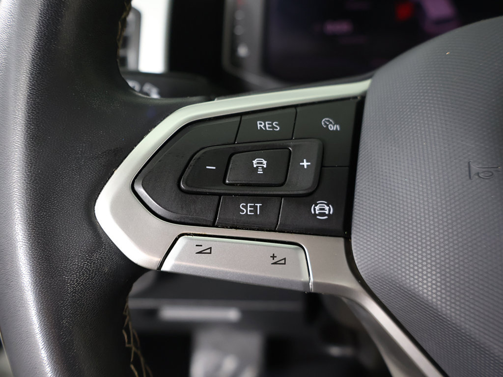 Used 2023 Volkswagen Atlas SE AWD/4WD image 45