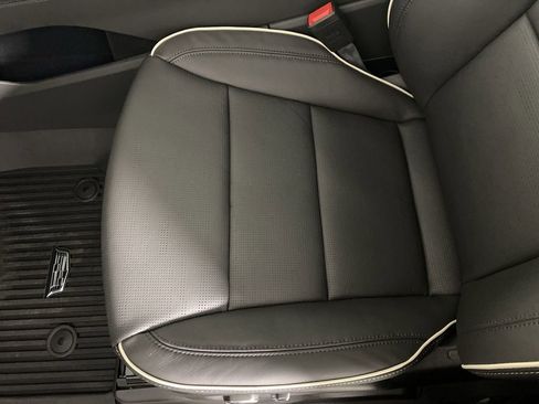 New 2025 Cadillac Escalade Premium Luxury w/ LPO, Radiant Package image 21