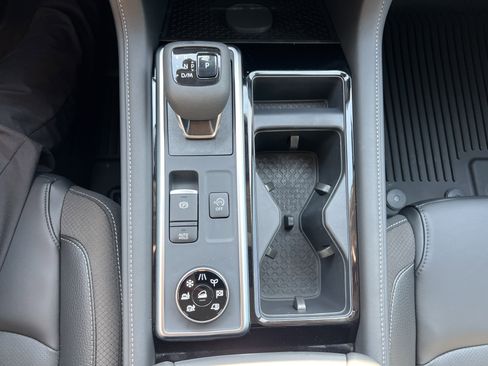 New 2026 Nissan Pathfinder SL image 19