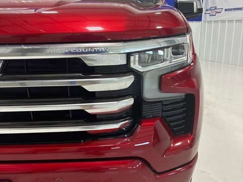 Used 2023 Chevrolet Silverado 1500 High Country w/ Technology Package AWD/4WD image 15